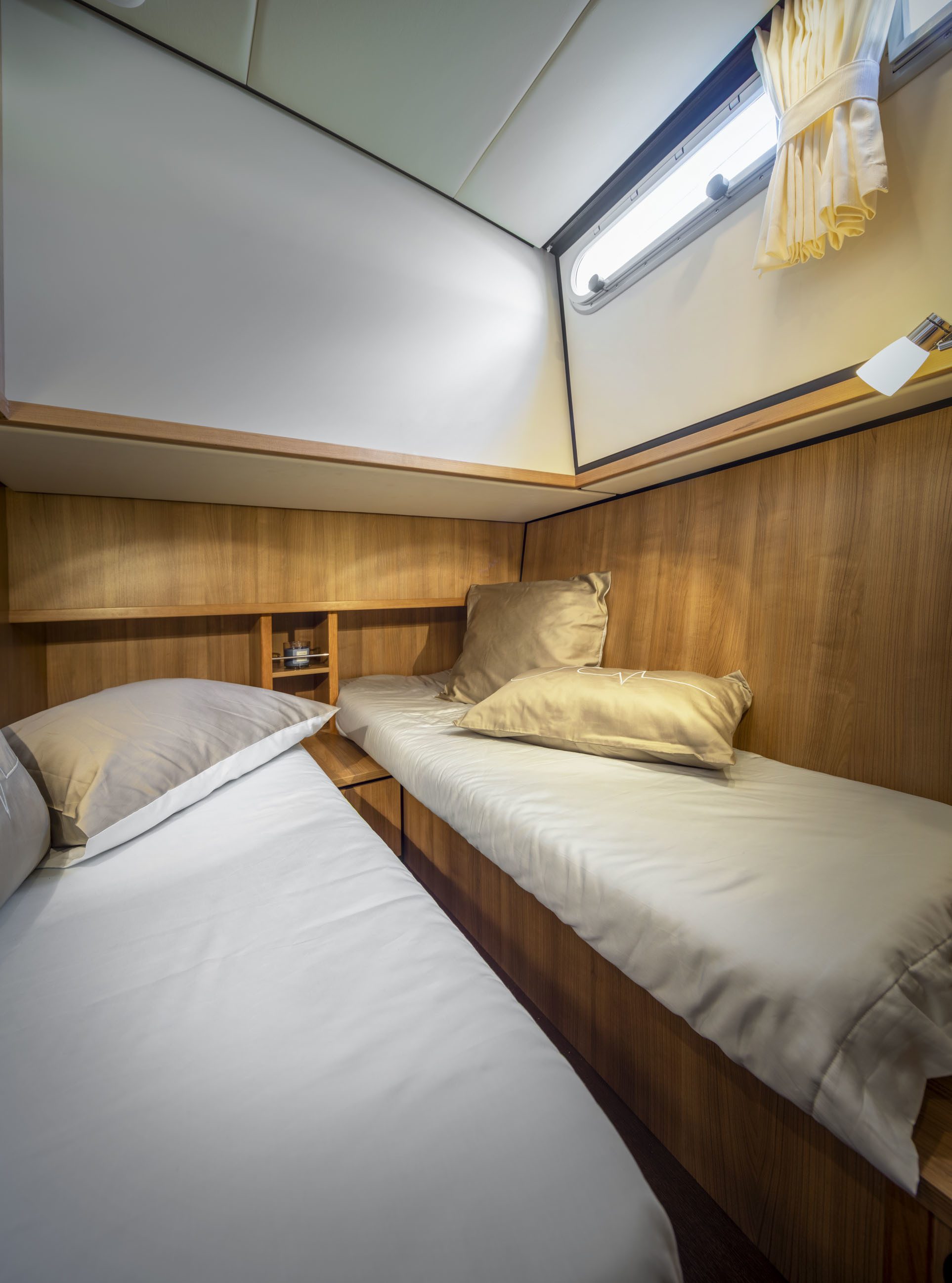 Linssen Grand Sturdy 40.0 Sedan INTERO — foto 28 van 32