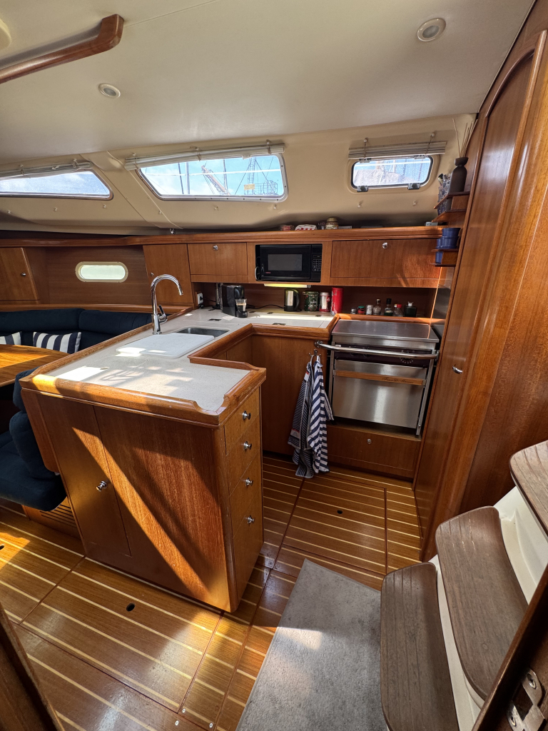 Hunter 356 — foto 9 van 72