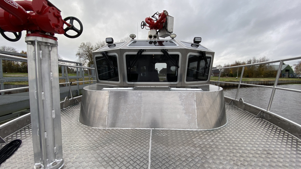 ALUMAX WORKER 41– High-Speed Firefighting & Multipurpose Aluminium Workboat — foto 10 van 13