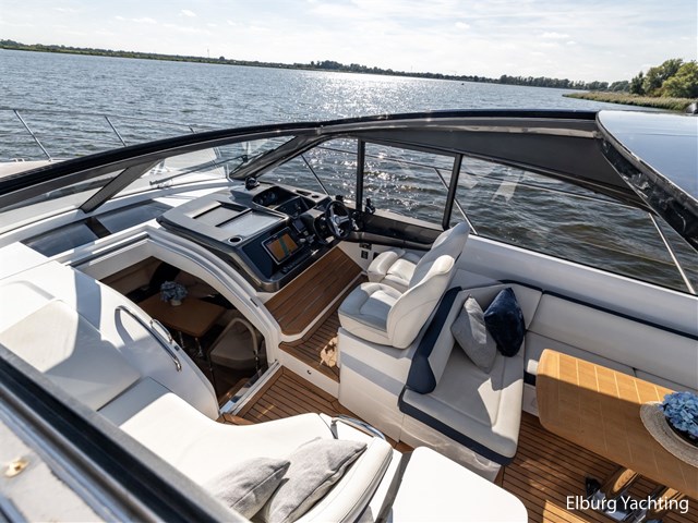 Princess V48 — foto 5 van 84