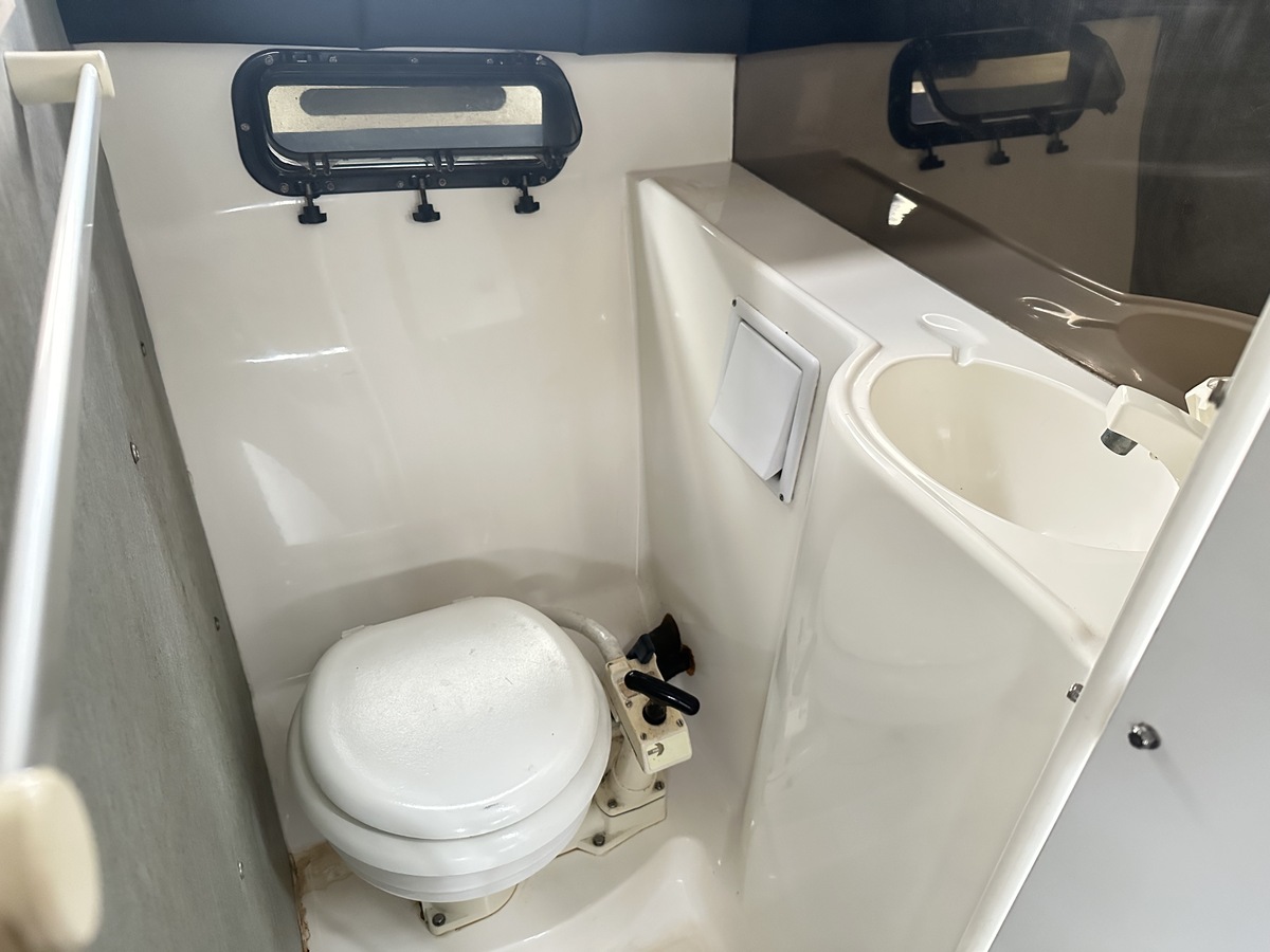 Bayliner 2855 — foto 21 van 36