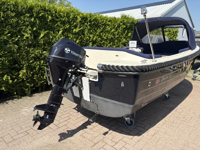 Blue sloep 475 met Tohatsu 9.8 PK en  Buiskap — foto 5 van 13