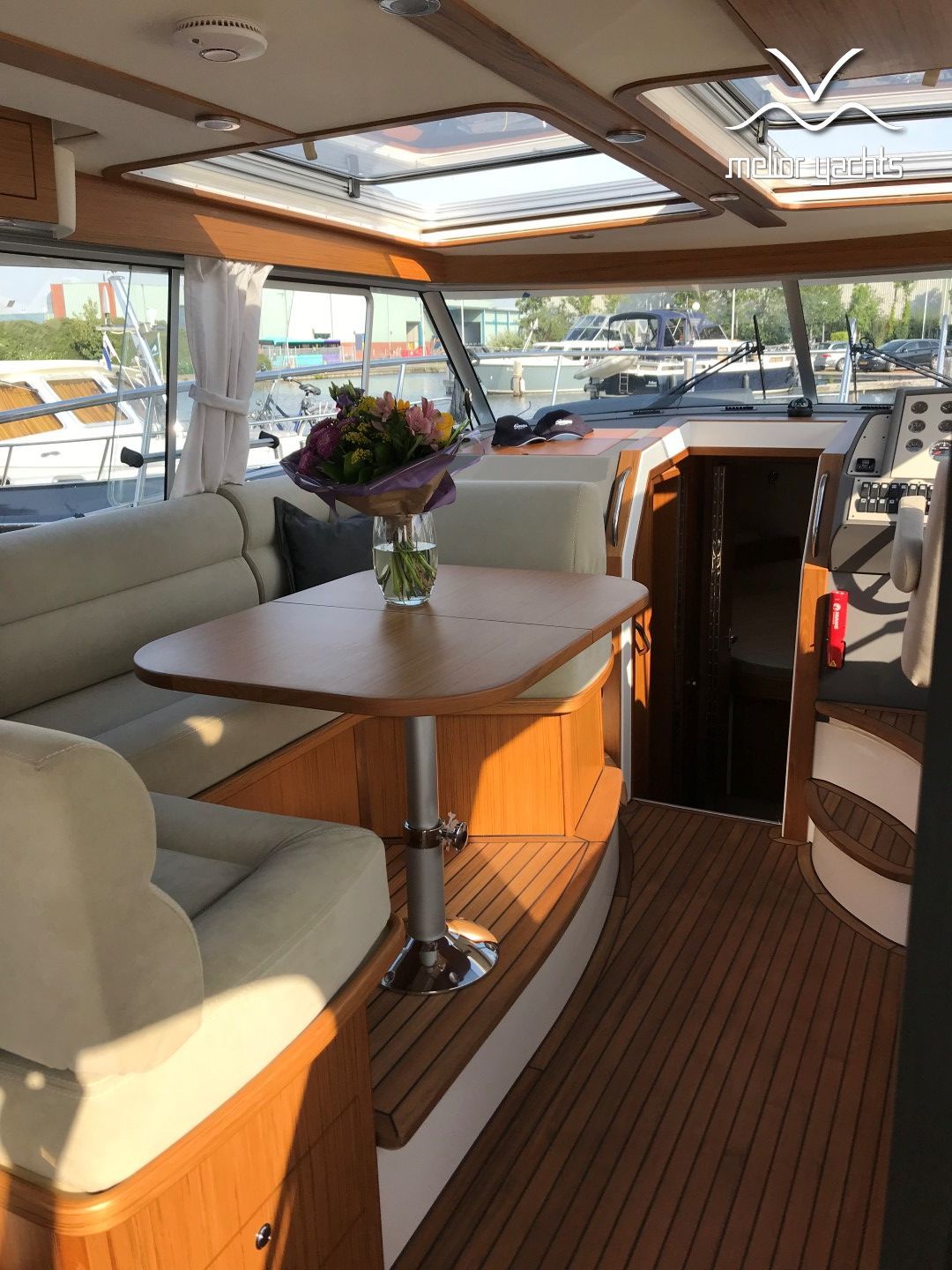 Saga 385 — foto 15 van 39