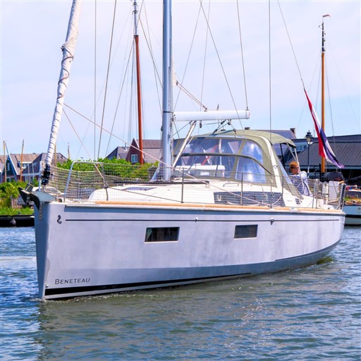 Beneteau Oceanis 38.1 (2018)