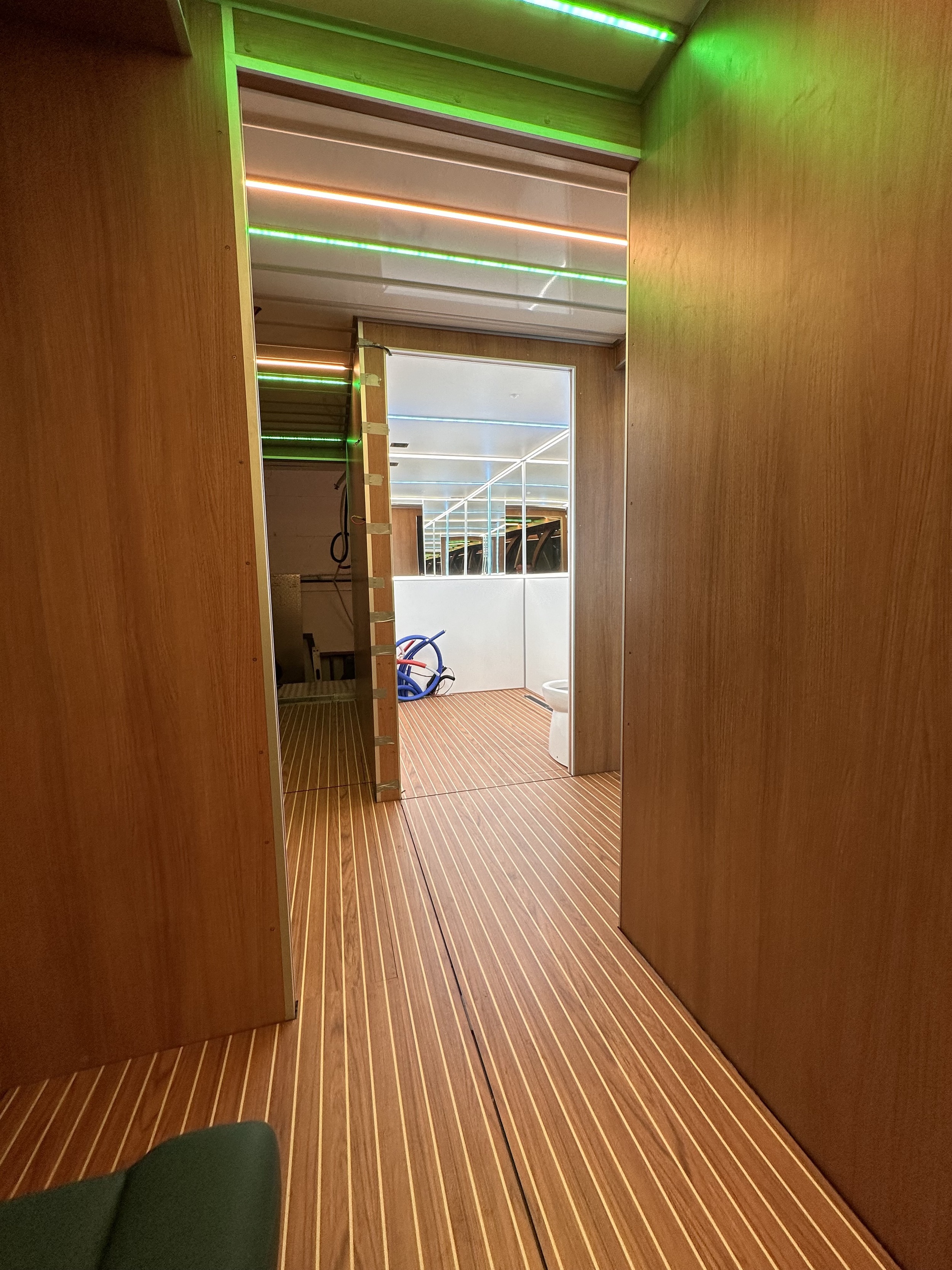 Holiday Boat Sundeck 57 Passenger Catamaran — foto 35 van 39