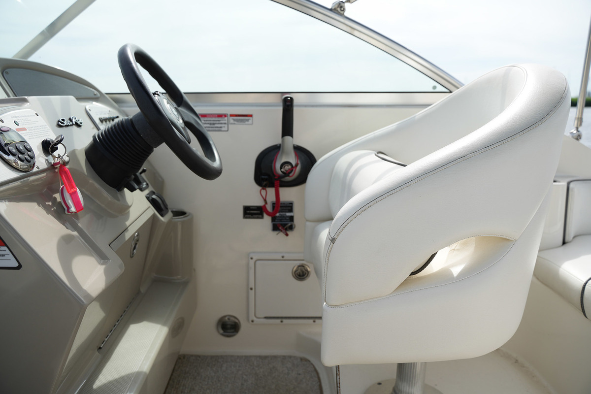 Sea Ray 255 Sundancer — foto 17 van 53
