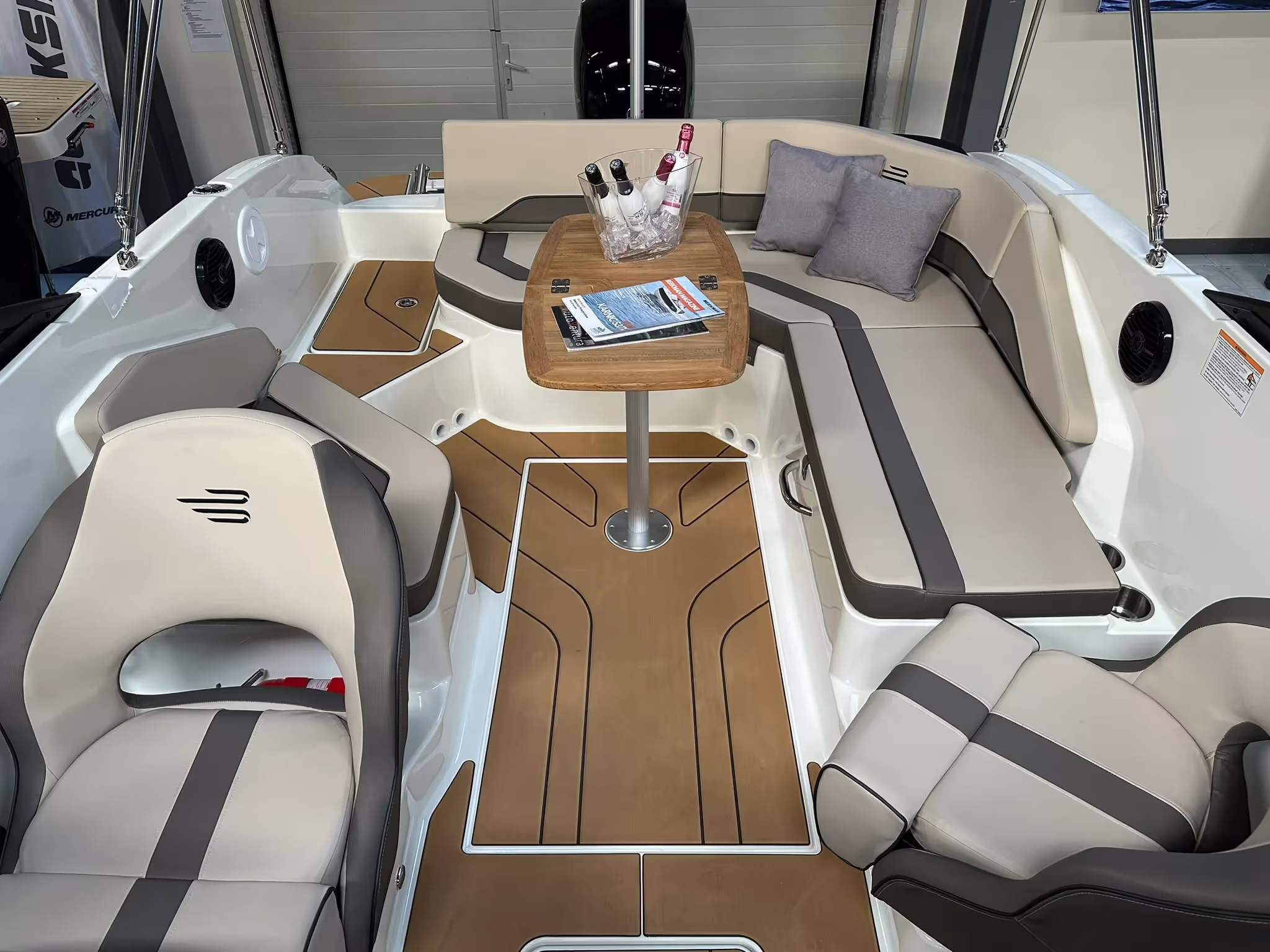 Bayliner V20 Bowrider — foto 14 van 29