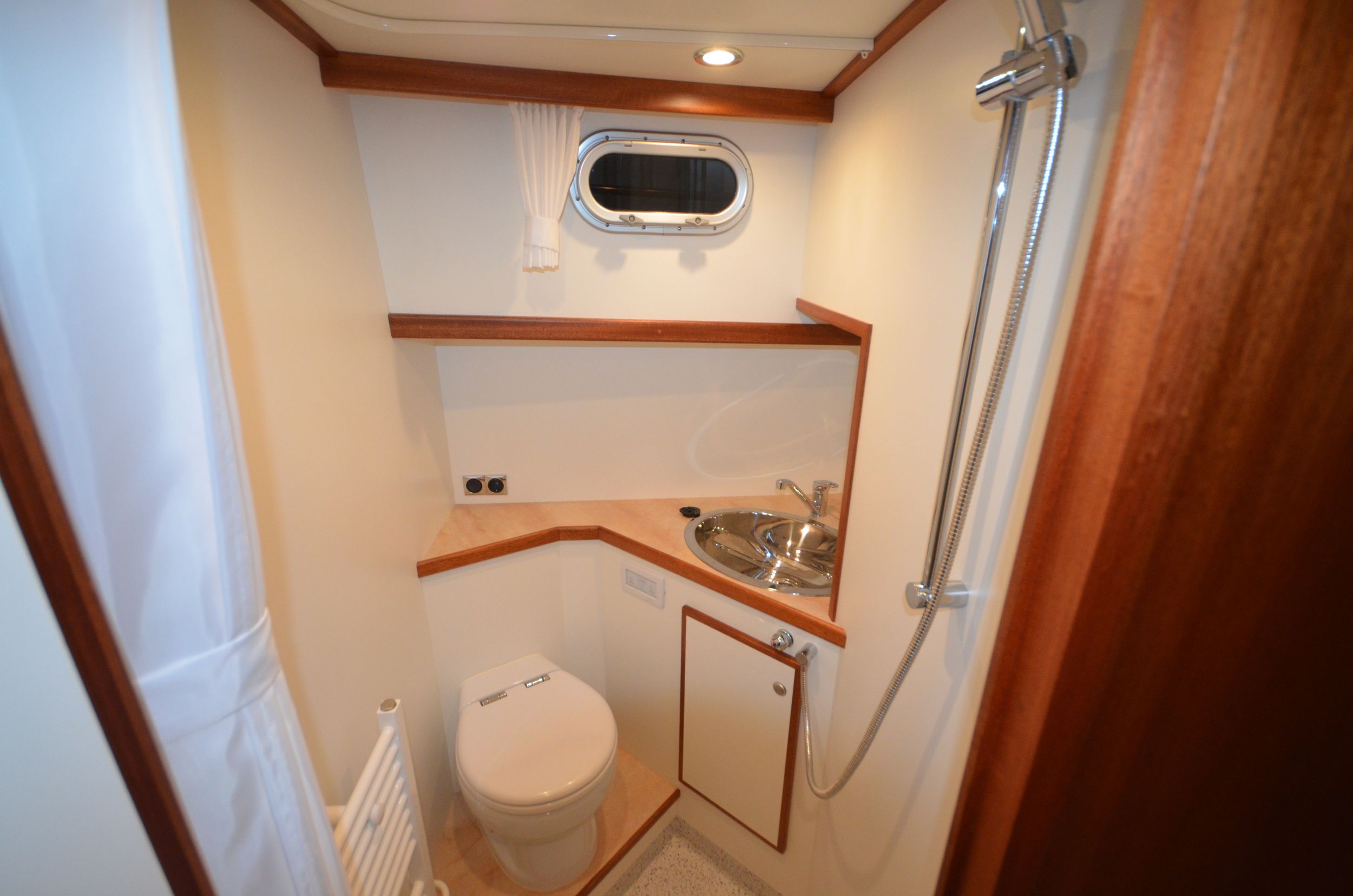 Brandsma Luna 44 — foto 16 van 21