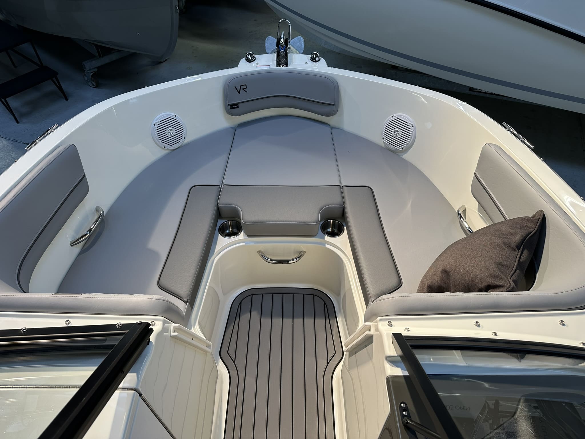 Bayliner VR6 Bowrider — foto 25 van 29