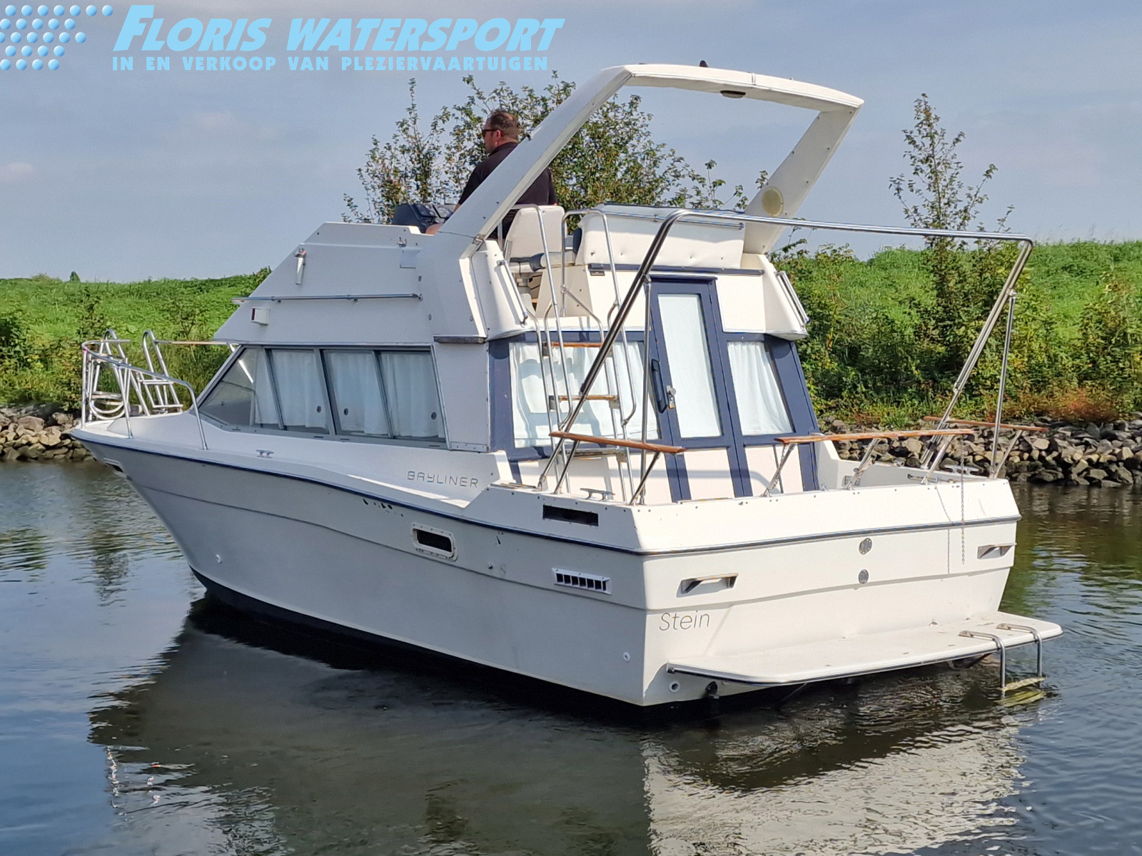Bayliner 2858 Fly — foto 5 van 18
