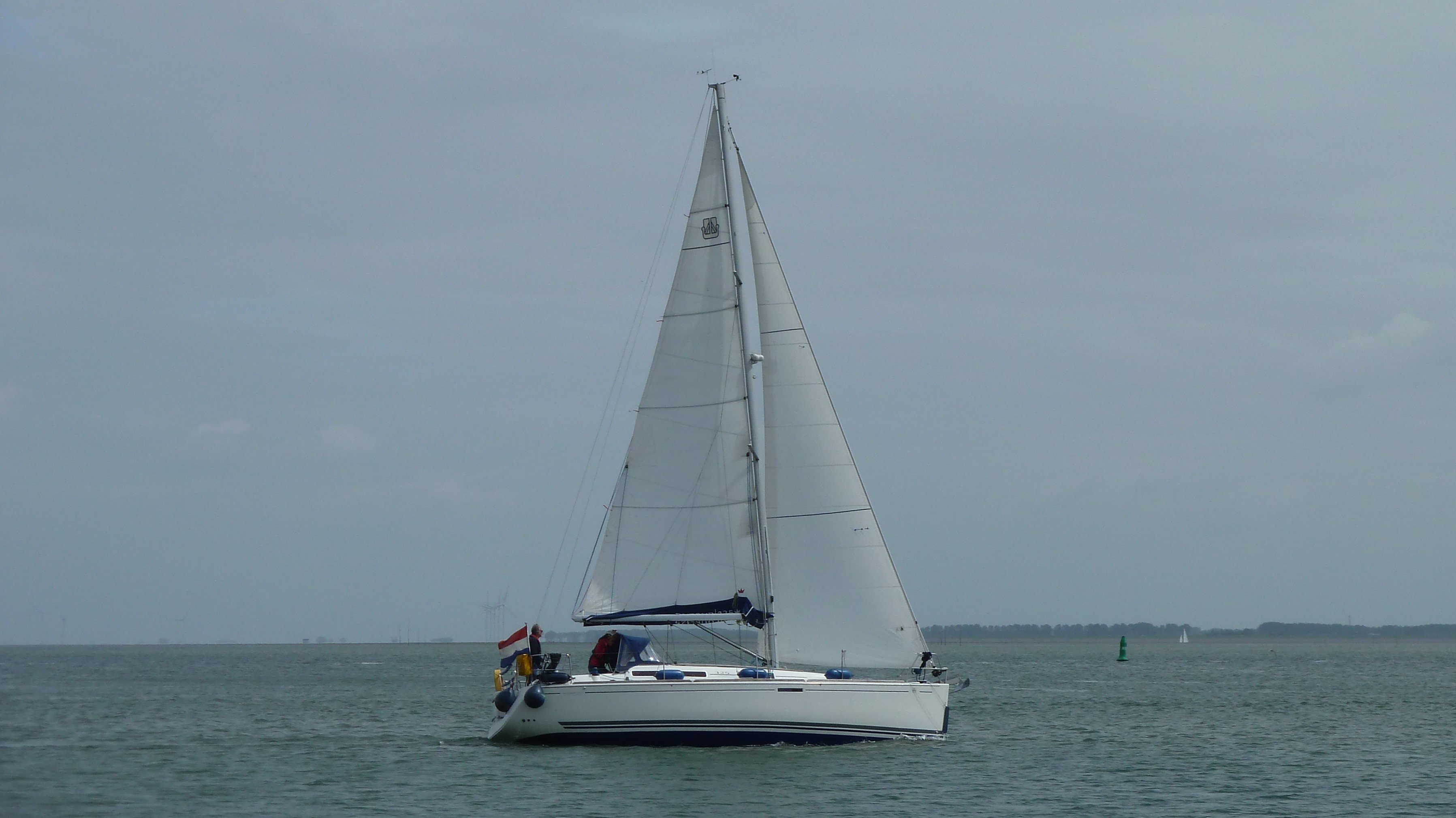 Dufour 325 Grand Large — foto 12 van 12