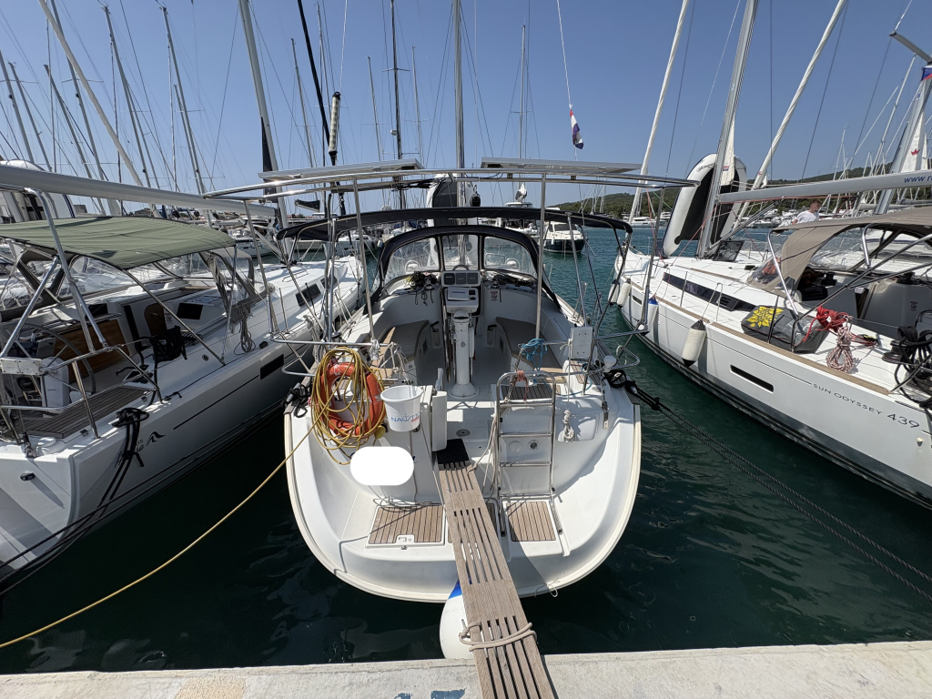 BeneteauOceanis Clipper 423