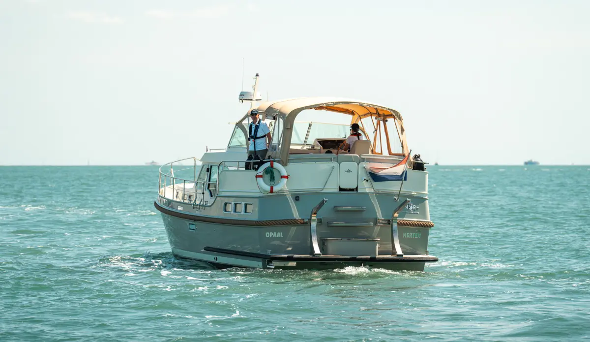 pre owned Linssen Grand Sturdy 40.0 AC-ref3736 — foto 7 van 12