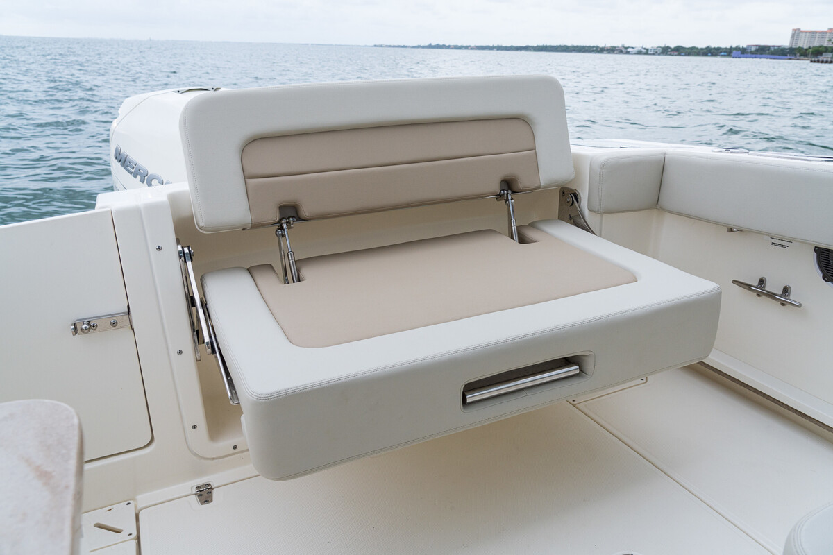 Boston Whaler 240 Vantage — foto 8 van 13