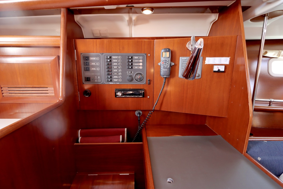 BENETEAU OCEANIS CLIPPER 373 — foto 28 van 48