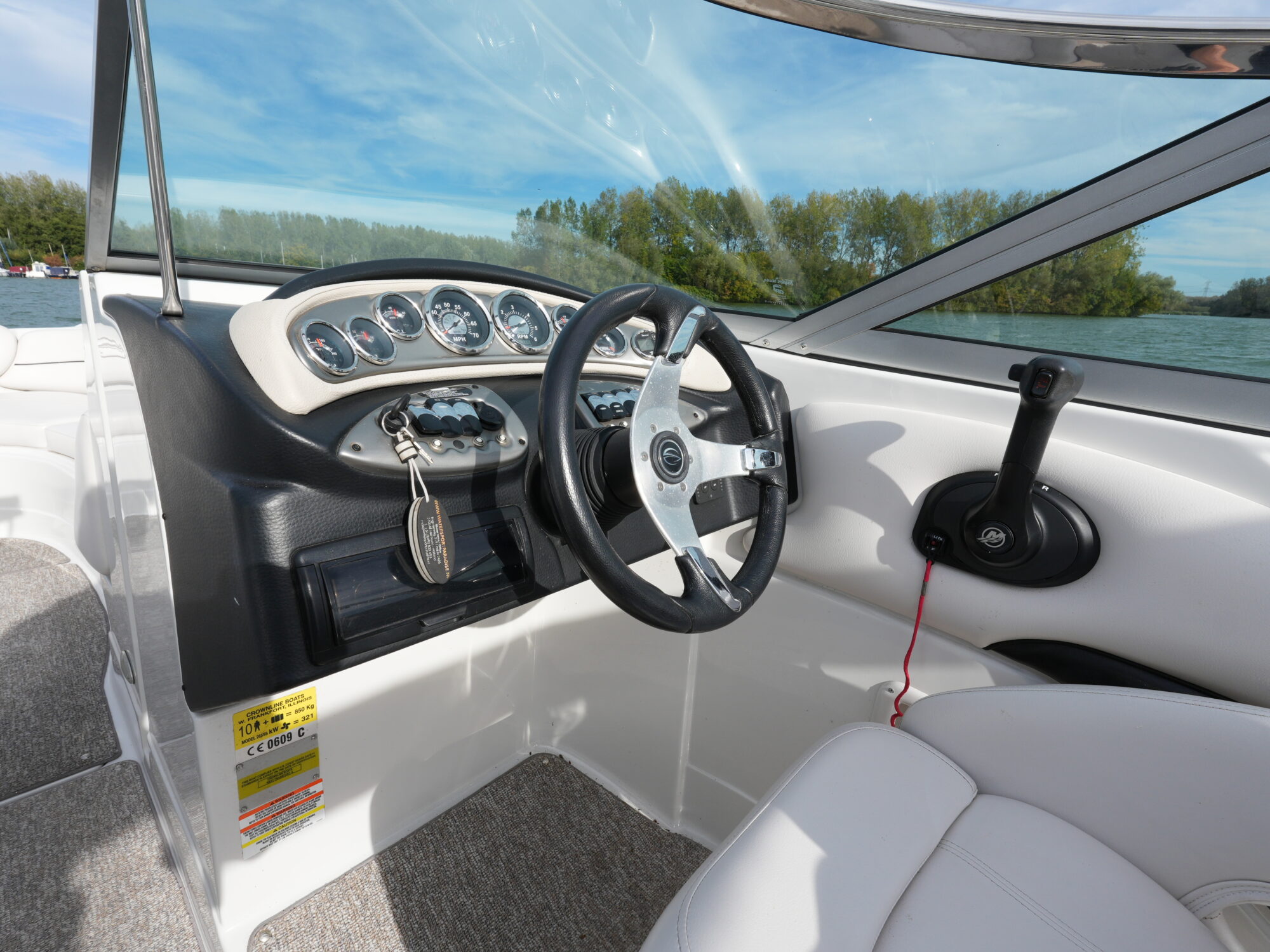 Crownline 265 SS — foto 18 van 30