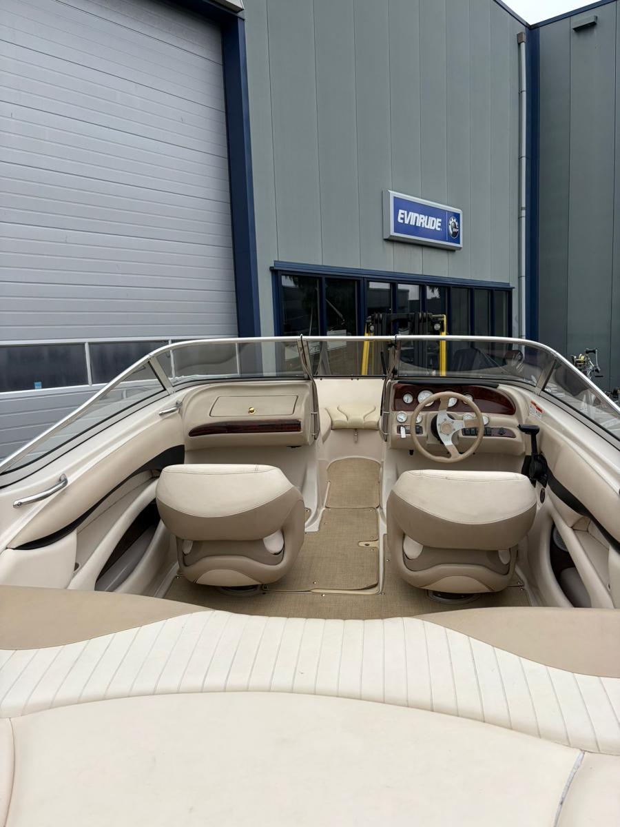 Glastron GX185 Bowrider — foto 7 van 17