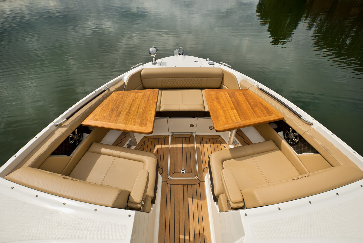 Sea Ray SLX 350 Outboard — foto 4 van 20