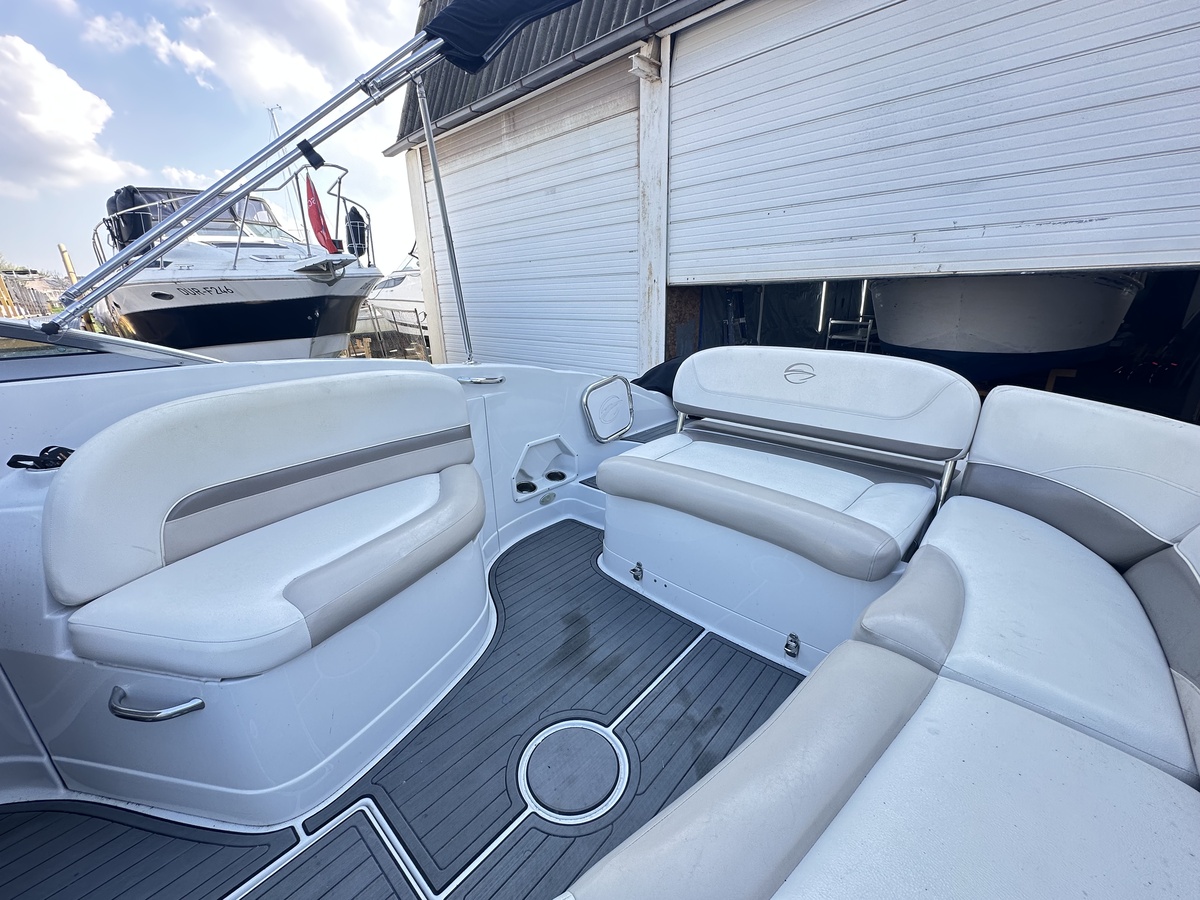Crownline E6 — foto 18 van 22