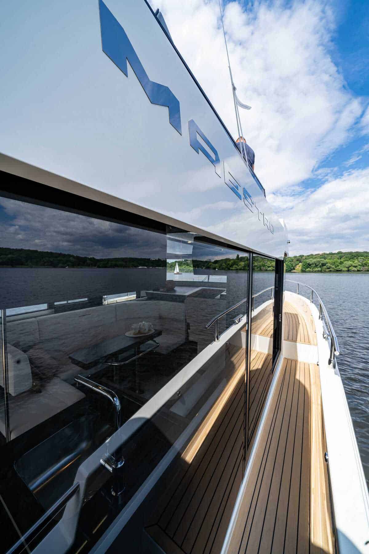 Cobra Yachts Maestro 42 Fly — foto 5 van 12