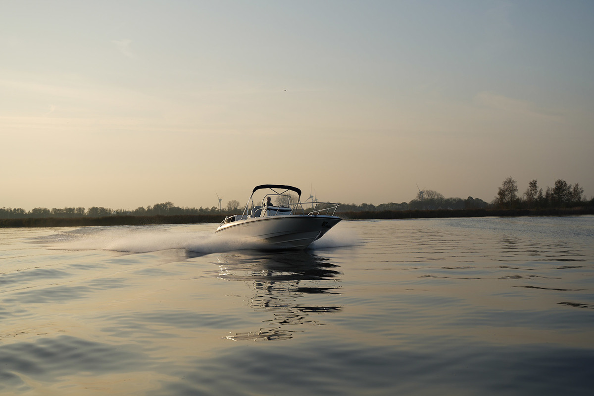 Boston Whaler 270 Dauntless — foto 5 van 37