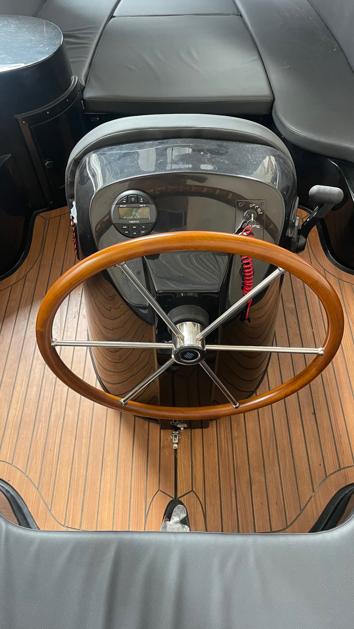 Escape 650 — foto 5 van 10