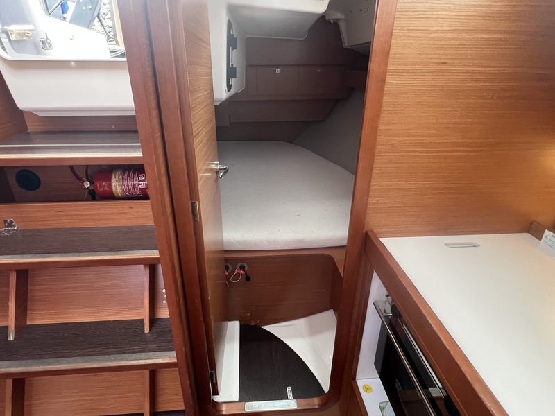 Dufour 360 GL — foto 14 van 45