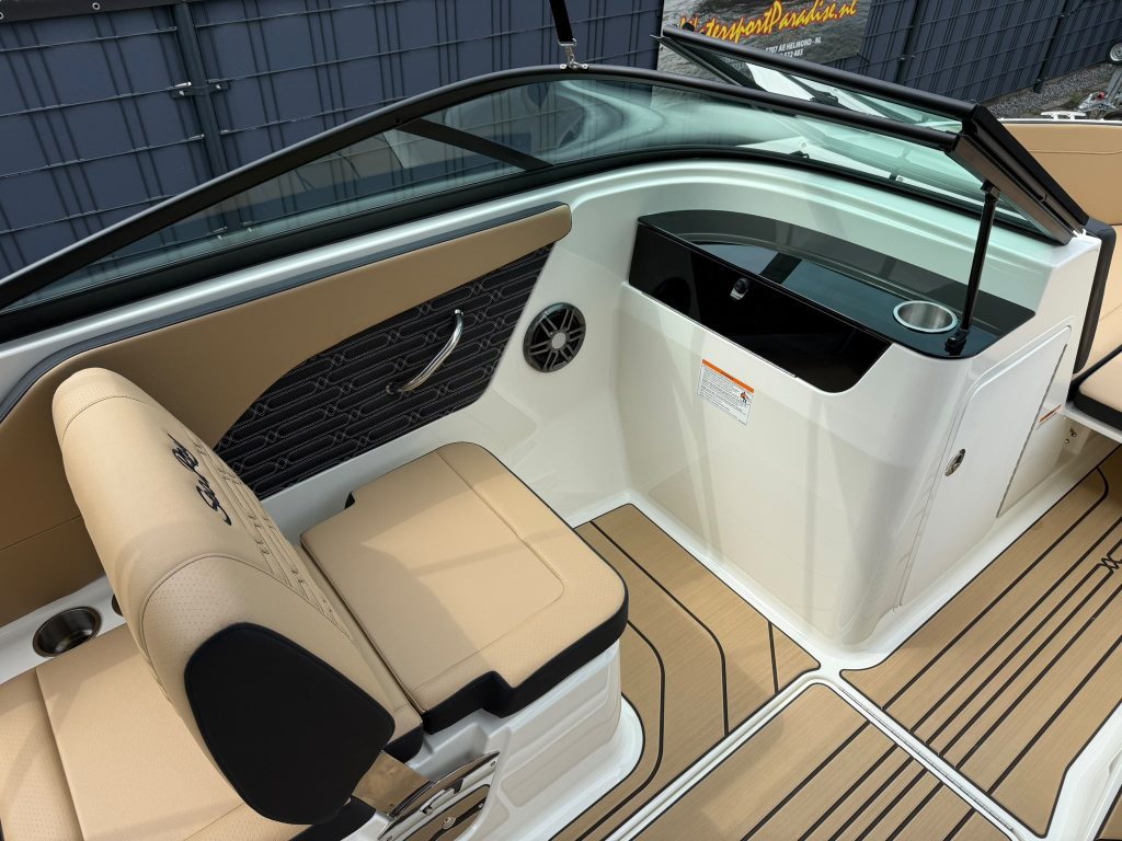 Sea Ray SPX 190 — foto 9 van 26