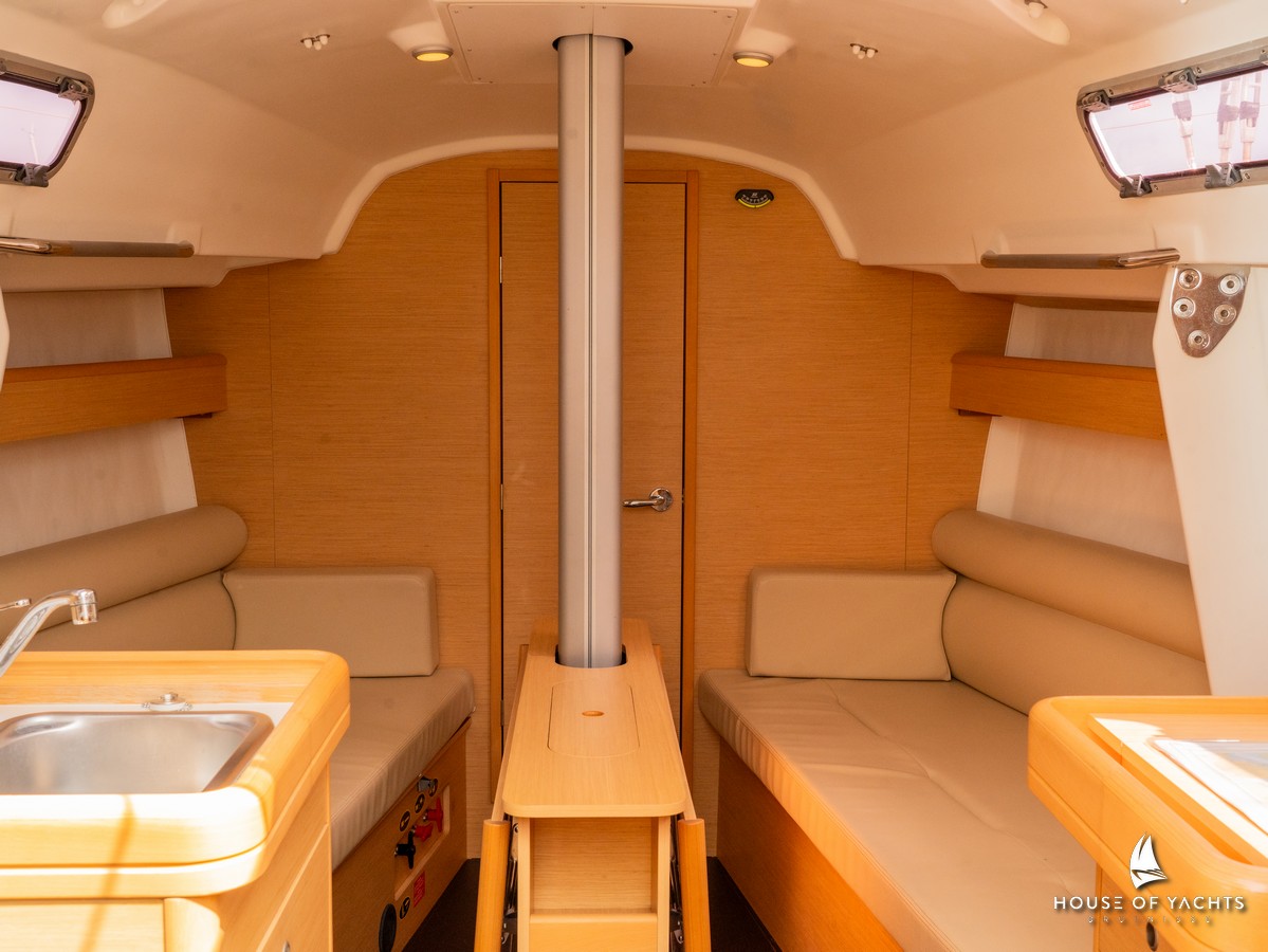 Beneteau First 34.7 — foto 6 van 12
