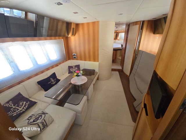 Absolute 56 STC - BluYachting — foto 3 van 12