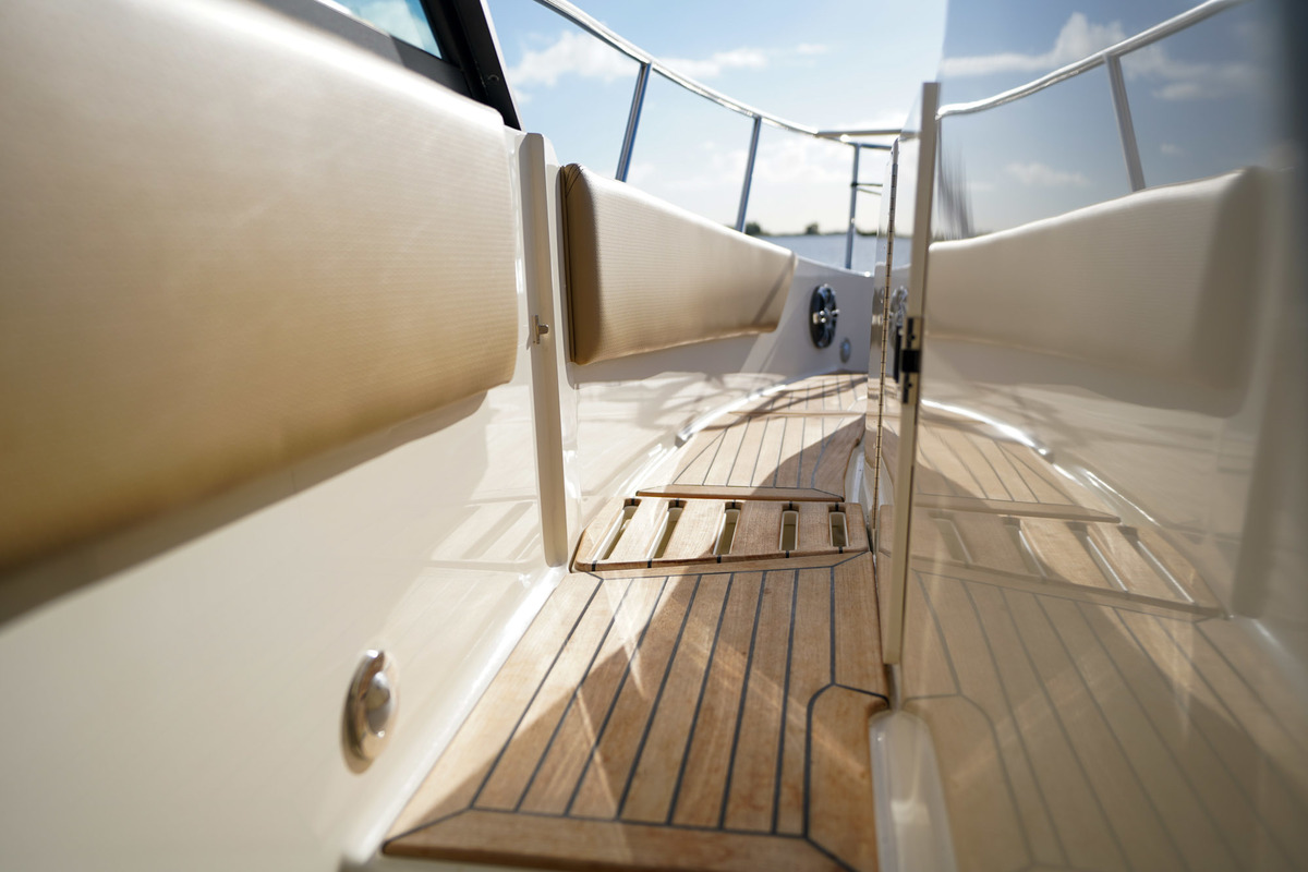 Sea Ray Sundancer 290 — foto 67 van 76