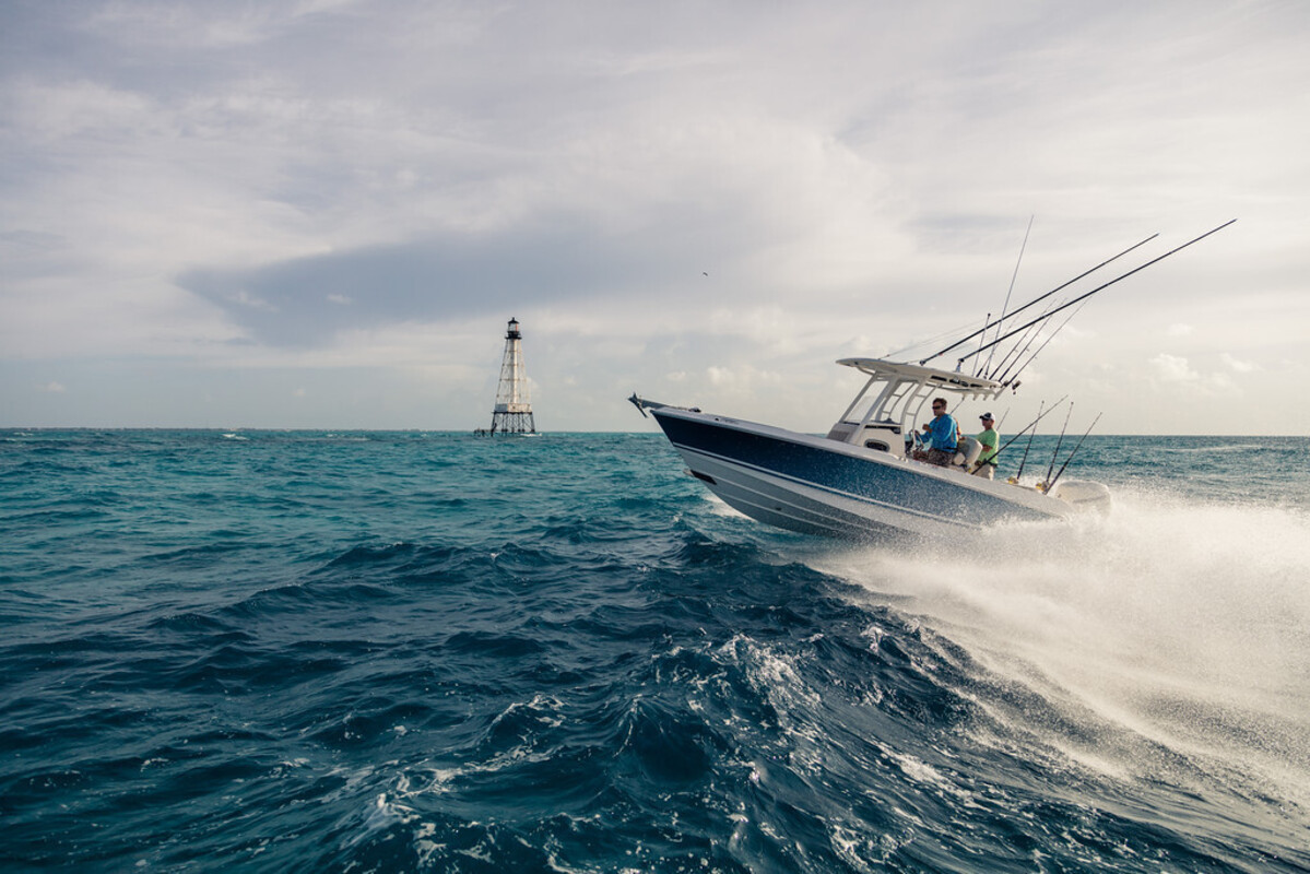 Boston Whaler 230 Outrage — foto 10 van 16
