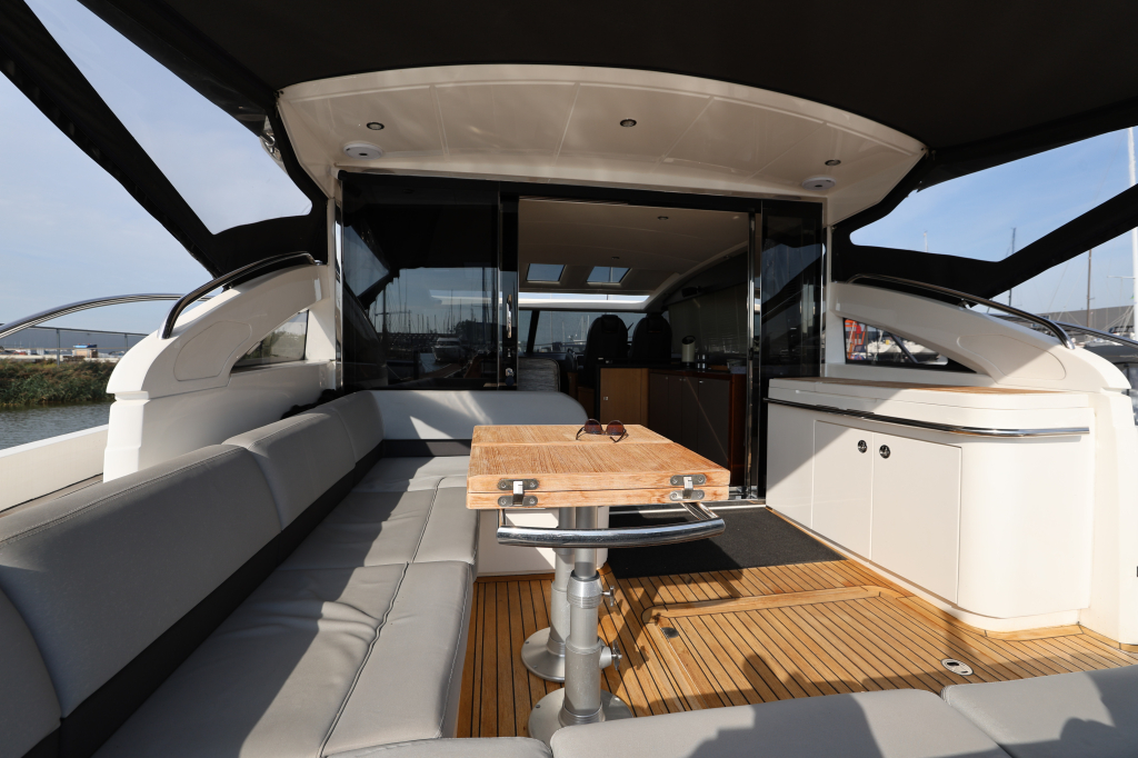 Princess V52 — foto 4 van 36
