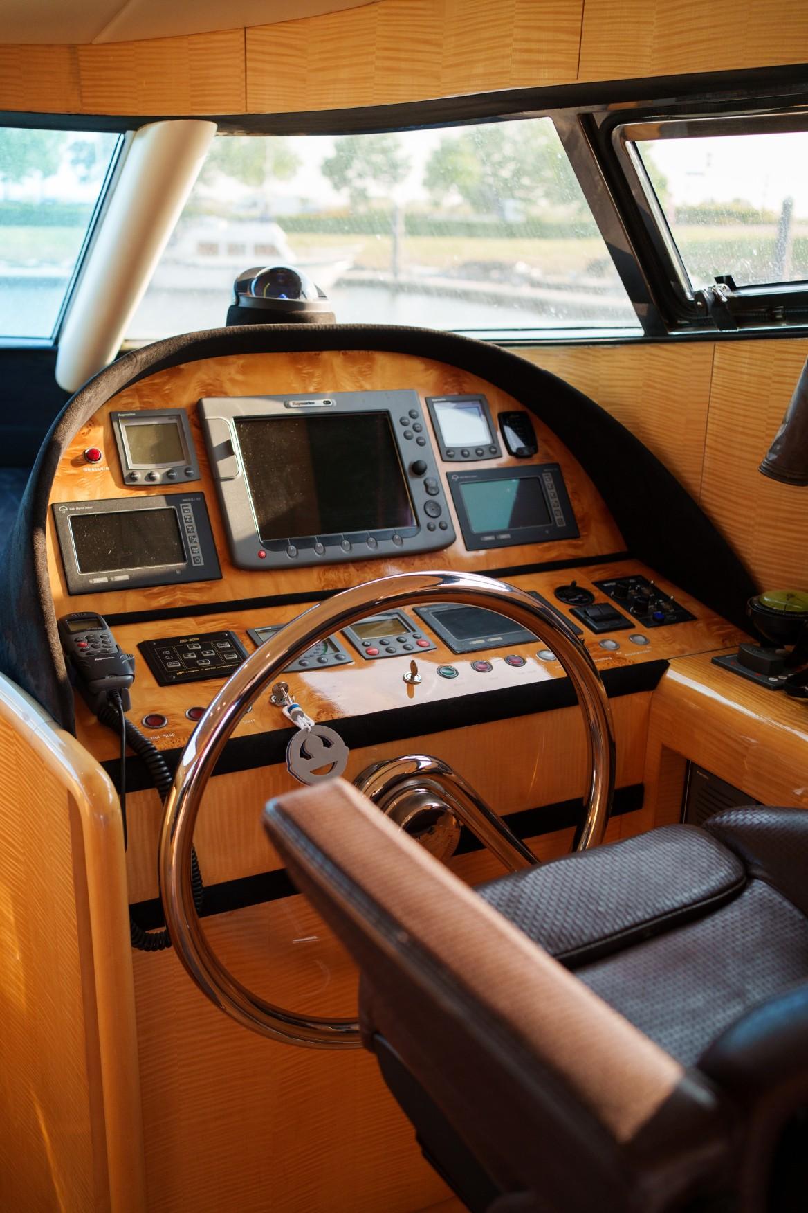 Elegance 54 — foto 31 van 62