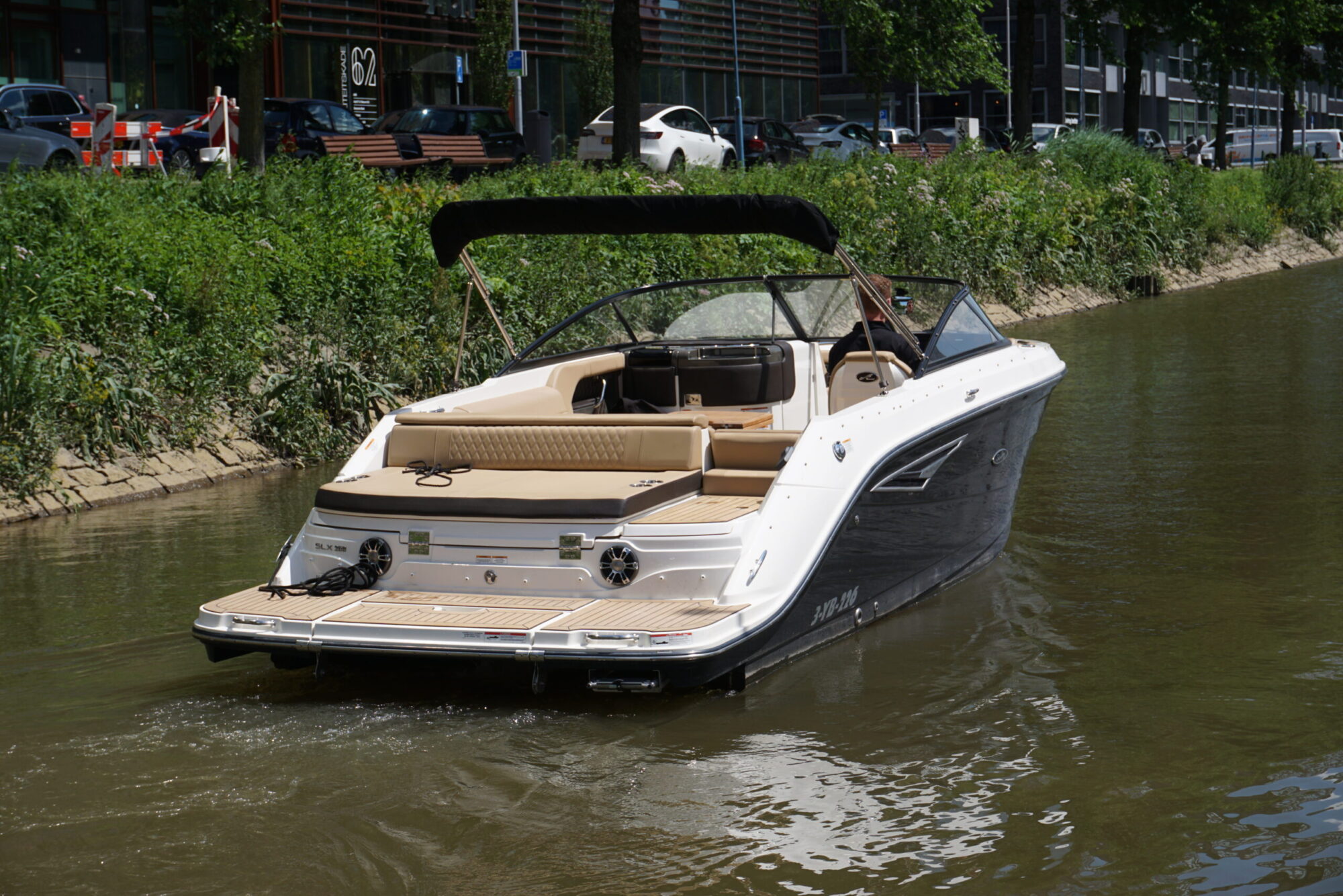 Sea Ray 250 SLX — foto 8 van 33