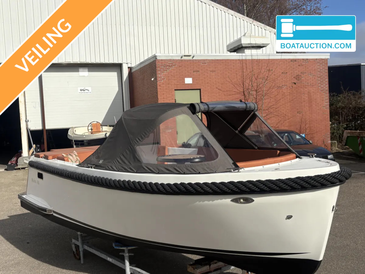 Maxima 600 Tender nu in de online veiling. — foto 1 van 19