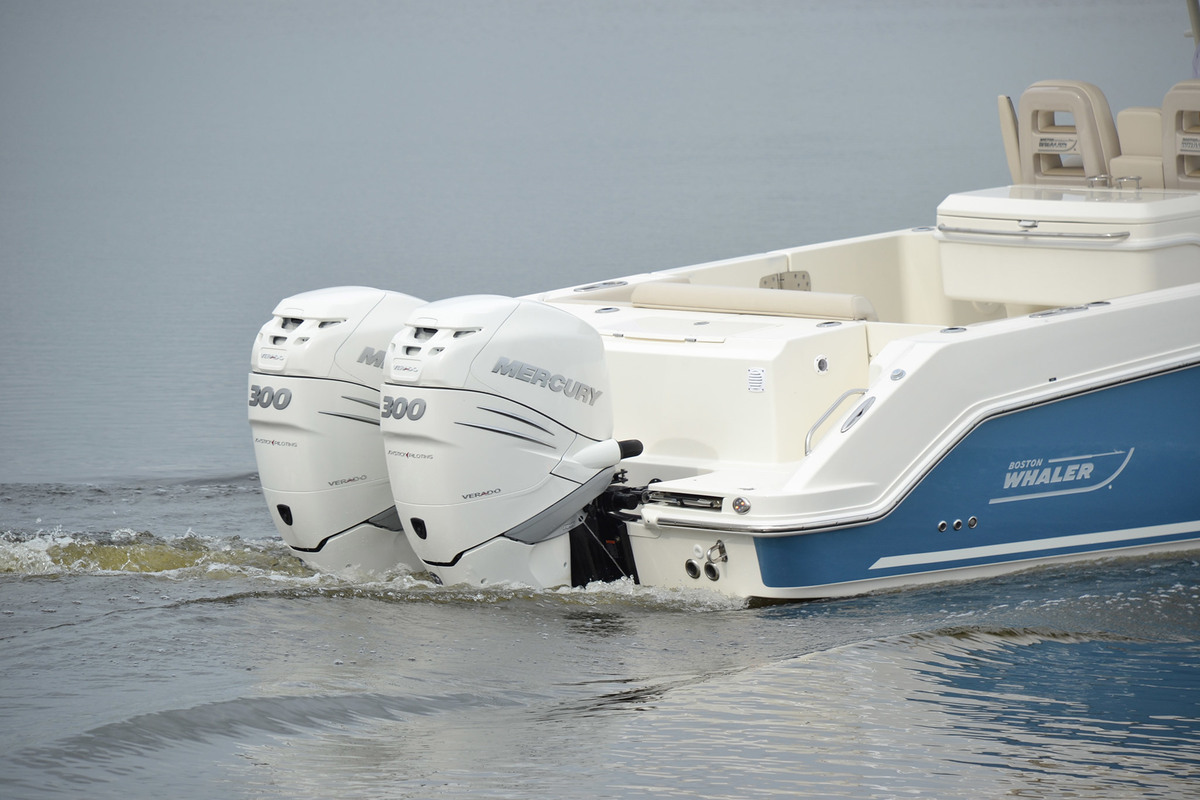 Boston Whaler 330 Outrage — foto 9 van 40