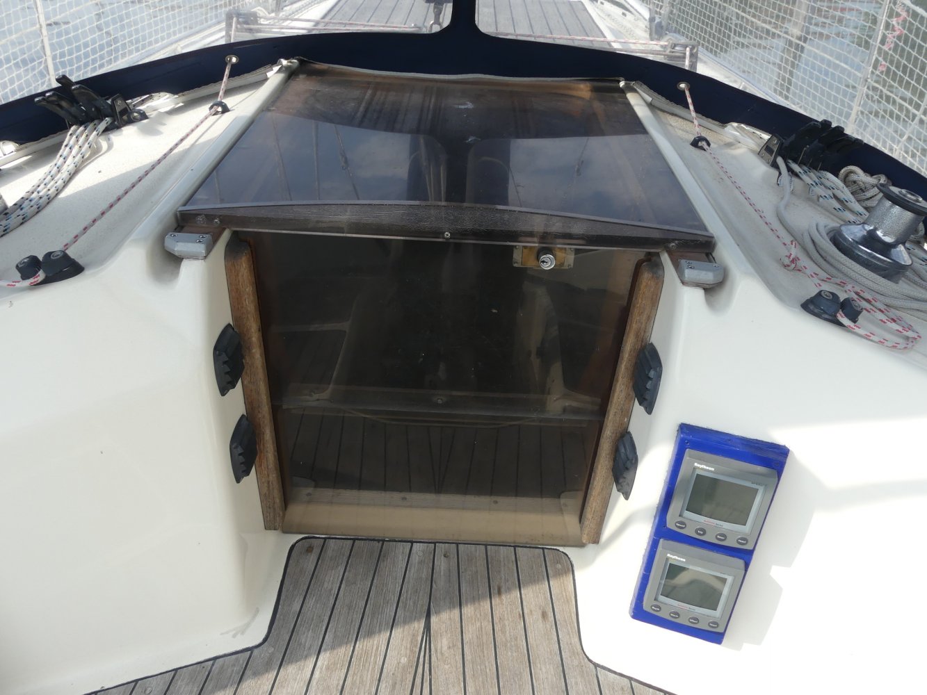 Bavaria - Sailing Yacht - GRP (Polyester) - 1992 - € 39.500 — foto 9 van 11