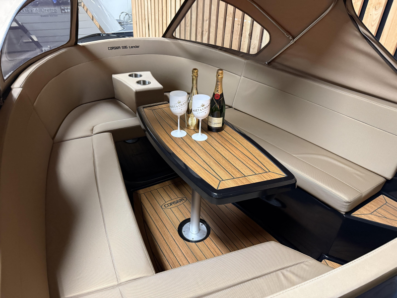 Corsiva 595 Tender Exclusive 30pk Suzuki — foto 6 van 12