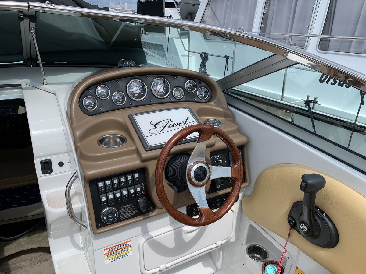 Crownline 280 CR — foto 17 van 37
