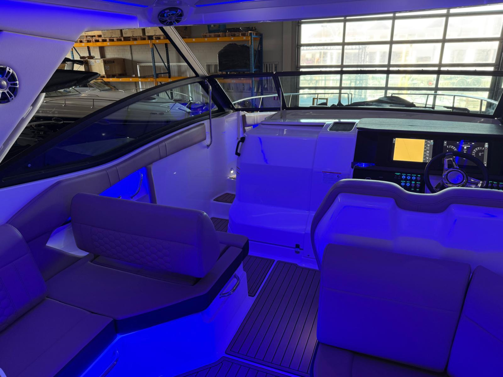 Sea Ray Sundancer 320 — foto 30 van 39