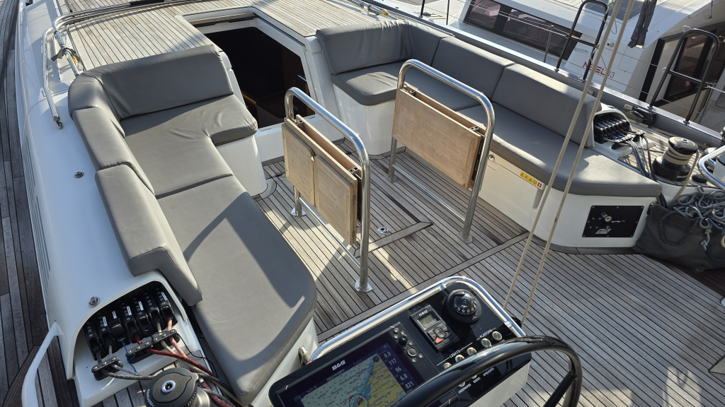 Beneteau First 53 — foto 16 van 89
