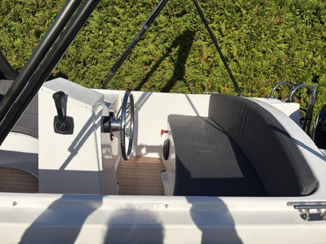 VAARKLAAR!! Gentle 495 met Suzuki 15 PK en  Buiskap — foto 20 van 21