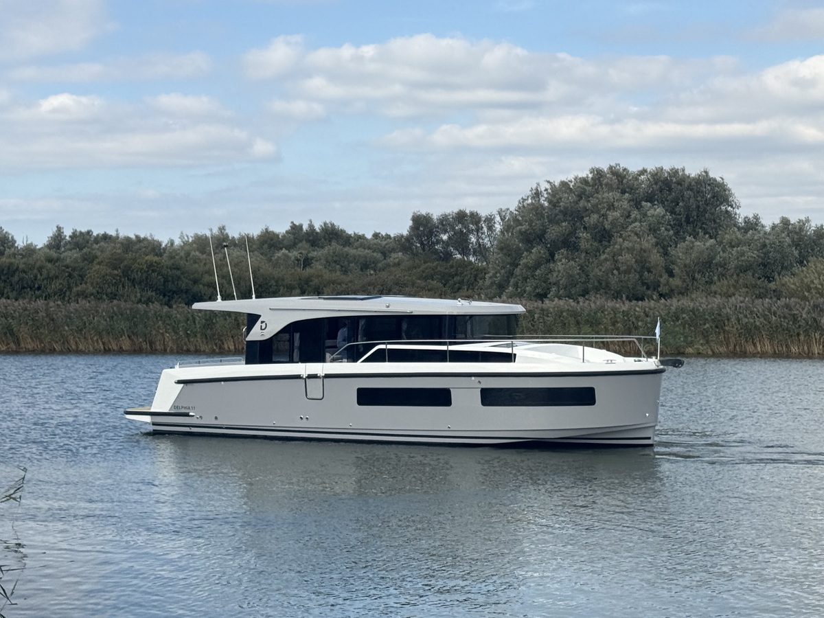 Delphia Yachts 11 Sedan — foto 1 van 12