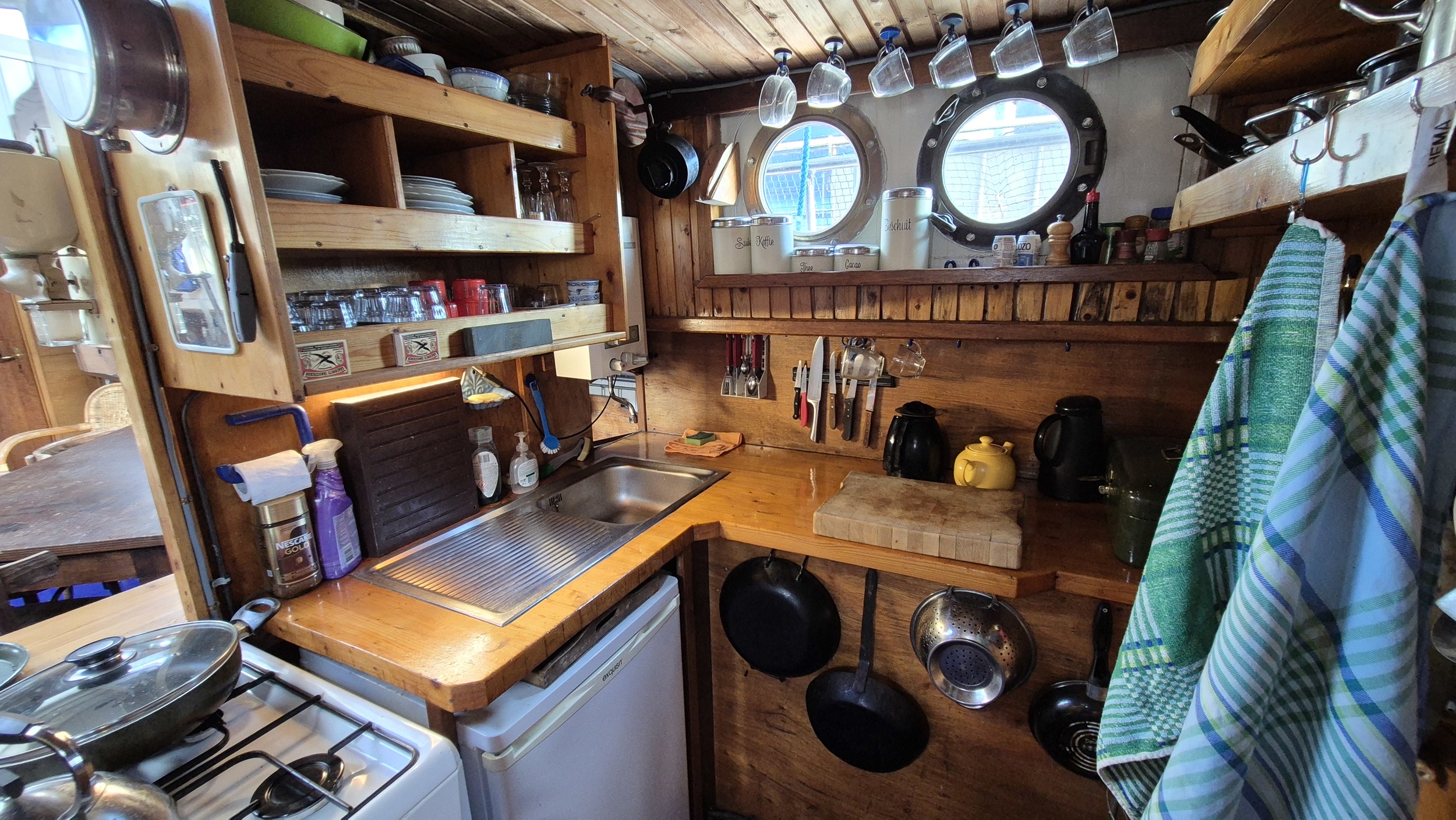 Motorbokschip 20.58 — foto 55 van 95