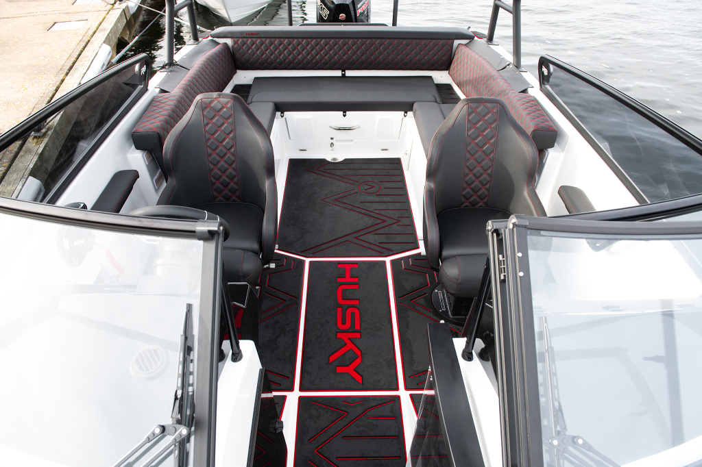 Husky R8 — foto 6 van 10