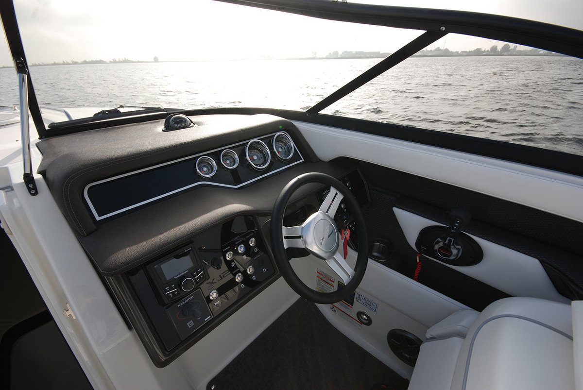 Sea Ray Sun Sport 250 — foto 29 van 73