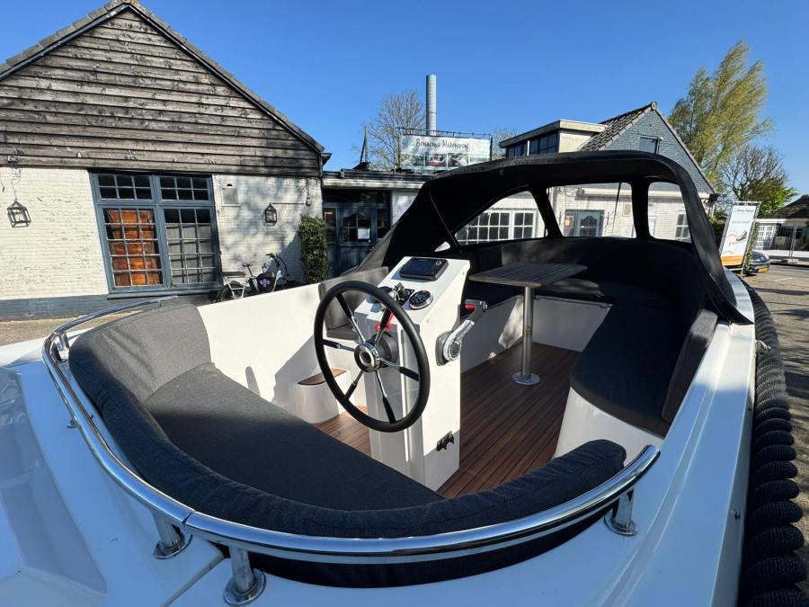 Admiraal 555 tender Suzuki 30pk — foto 6 van 7