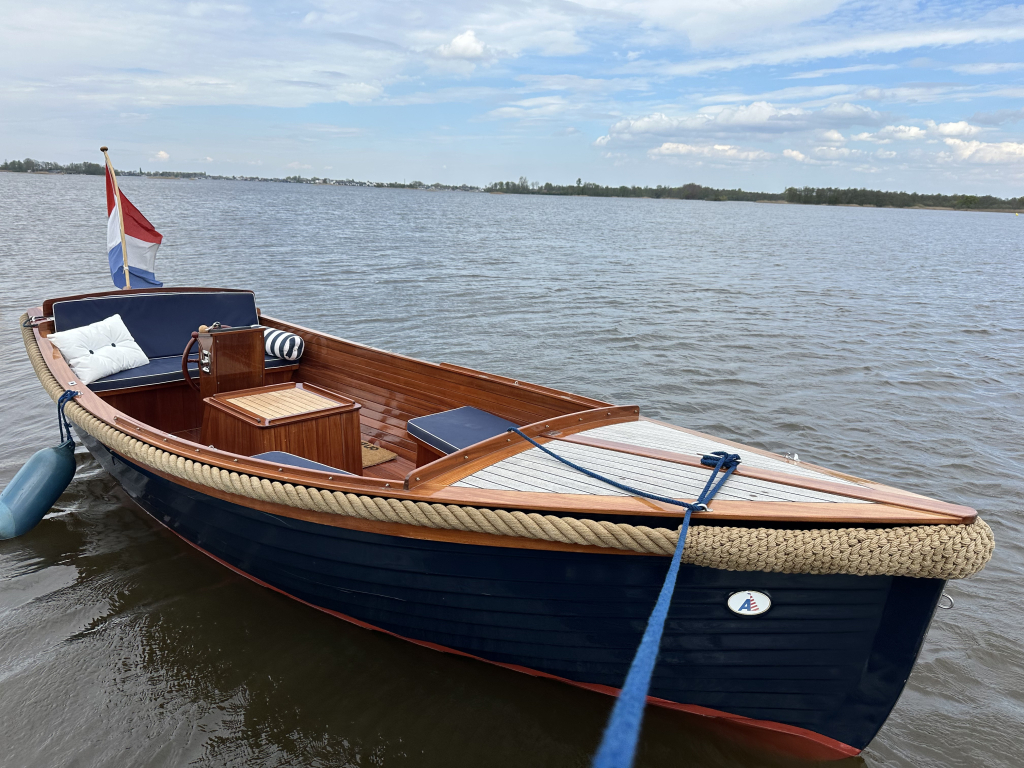 Akerboom Spiegelsloep 5.70 – Tijdloze klassieker met Vetus diesel  Inboard — foto 26 van 30