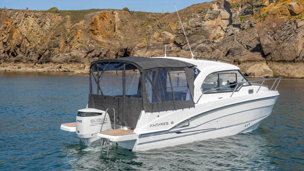 Beneteau Antares 8 | Nieuw samenstellen vanaf €67.518,- — foto 8 van 20